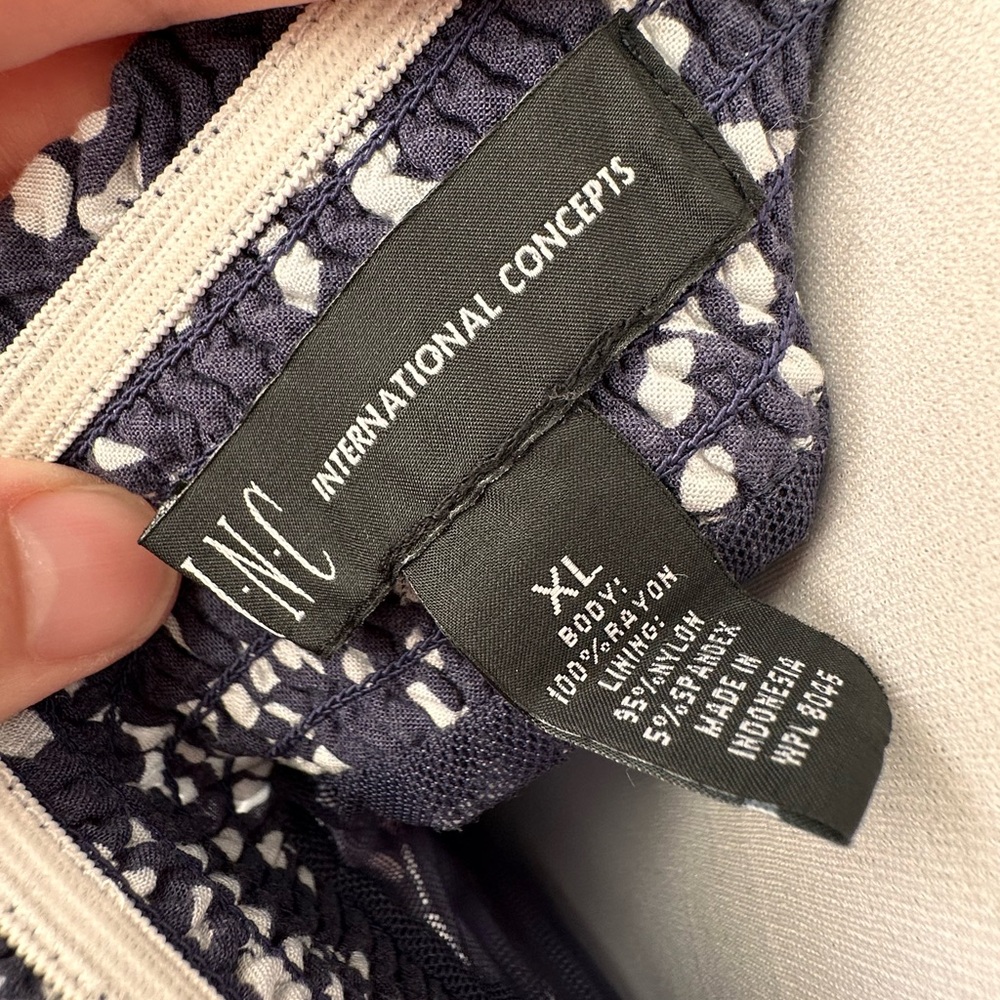 INC International Concepts Navy and White Patterned Garment-0010 - Picture 4 of 4
